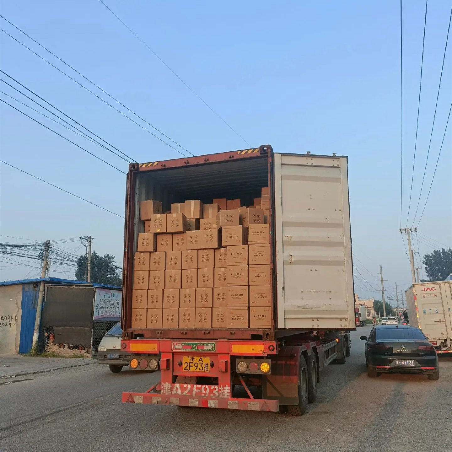 Container loading of tissue paper cartons for export