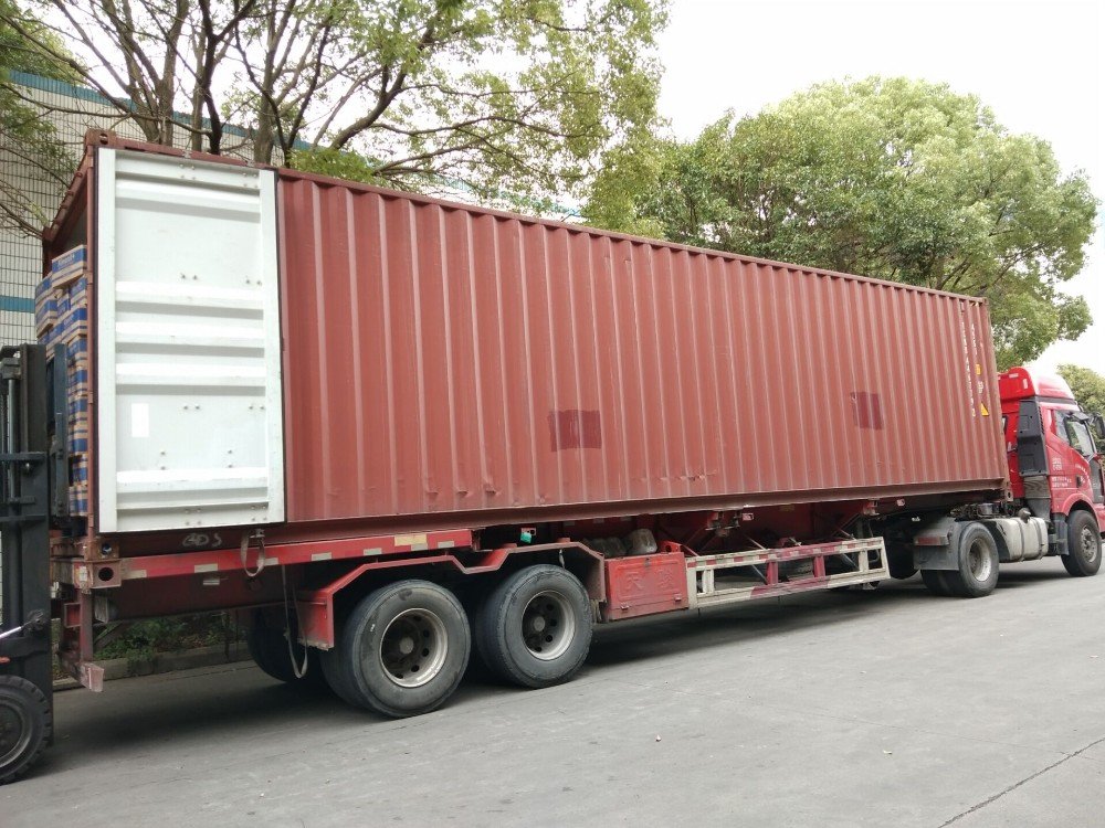 20GP/40HQ container loading of virgin wood pulp tissue paper for export from Top Source Paper
